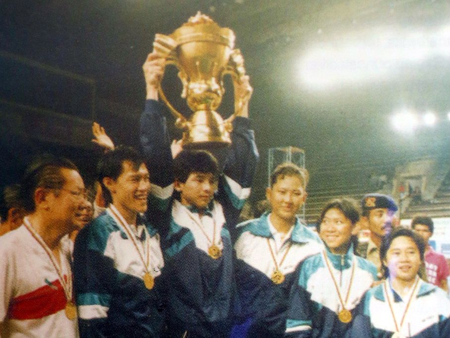 Tim Indonesia menjadi juara dalam ajang perdana Piala Sudirman setelah mengalahkan Korea Selatan pada babak final, yang diselenggarakan di Istora Senayan, Jakarta, 29 Mei 1989.
